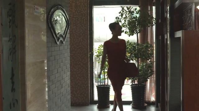 小护士上门服务，不给钱就开始，还包括这些... смотреть онлайн