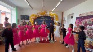 четыре года промчались быстрою стрелой...