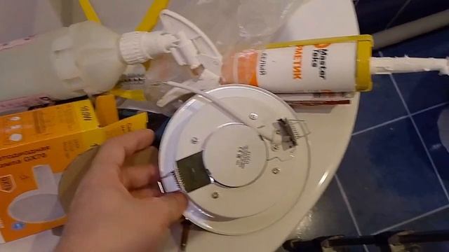 Как установить точечные светильники в пластиковый потолок смотреть онлайн