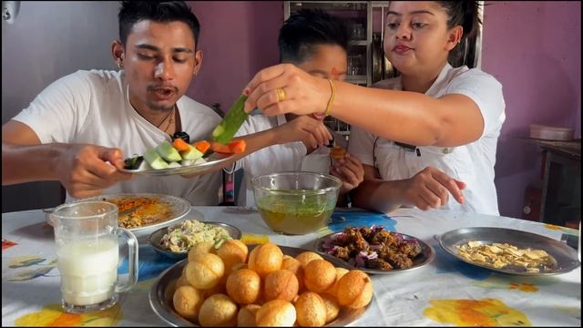 Eating spicy chicken pani puri current noodles challenge🔥 Nepali mukbang смотреть онлайн