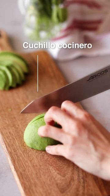 2 knives not to be missed! 🔪 Shop these two knives on our site! смотреть онлайн