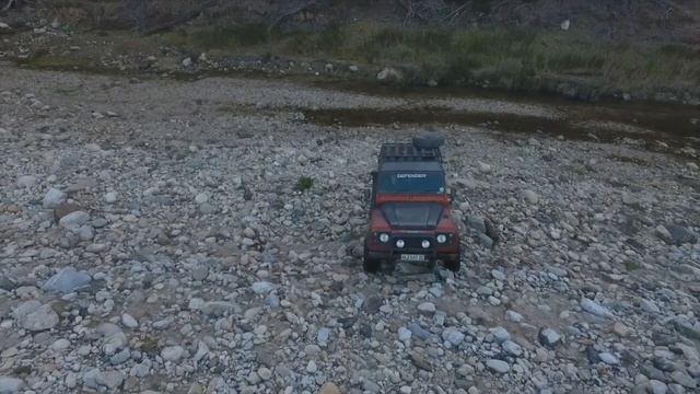 Drone footage of Land Rover Defender 4x4 смотреть онлайн