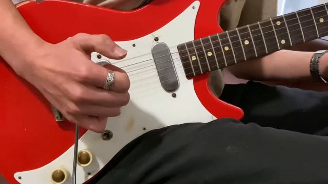 1962 Vox Ace Guitar Demo смотреть онлайн