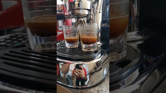 La pavoni Europiccola lever machine смотреть онлайн