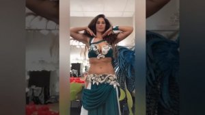 رقص شرقي رائع 🔥 Sadie Marquardt 💃