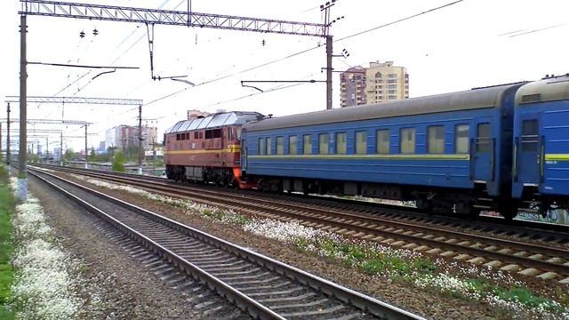 Поезда около пл. Проспект Славы 2015г смотреть онлайн