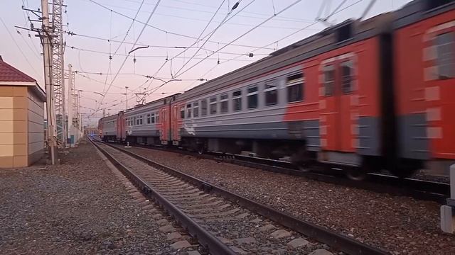 ЭД4М-0254/0329 Следует в депо смотреть онлайн