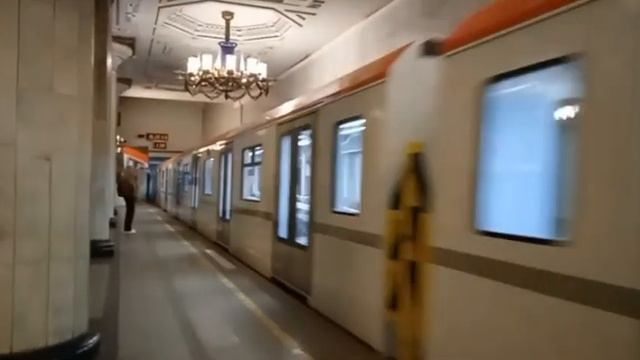 (Сборник) видео с поездами метро 81-725.1/726.1/727.1 "Балтиец". смотреть онлайн