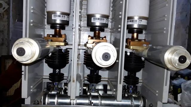 Vaccum circuit breaker testing смотреть онлайн
