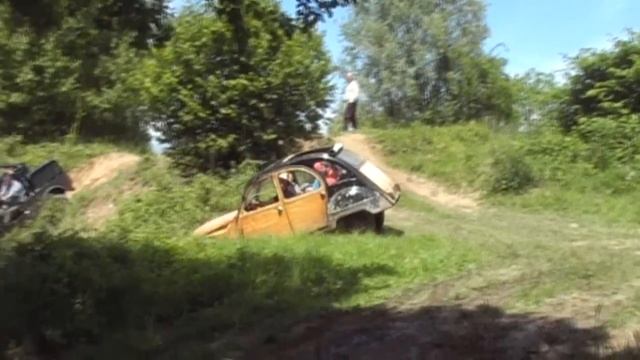 OFFROAD-ENTE CITROEN 2CV ADVENTURE