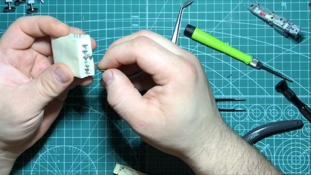 Сборка рамы тепловоза. 2т10м #3 смотреть онлайн