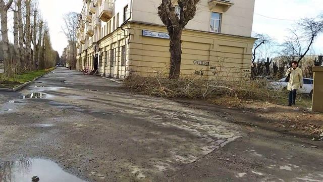 28.04.2022 Площадь Уралмаша и бульвар Культуры смотреть онлайн