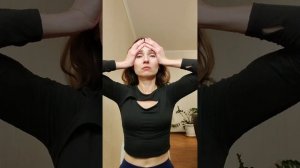 Тренировка для молодости лица. Поднимаем нависшее веко, разглаживаем лоб.