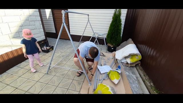 КАК СОБРАТЬ САДОВЫЕ КАЧЕЛИ ИЗ ЛЕРУА МЕРЛЕН СВОИМИ РУКАМИ. смотреть онлайн