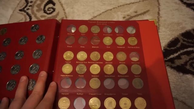 Альбом "Коллекционеръ" для юбилейных и памятных монет России.Обзор. смотреть онлайн