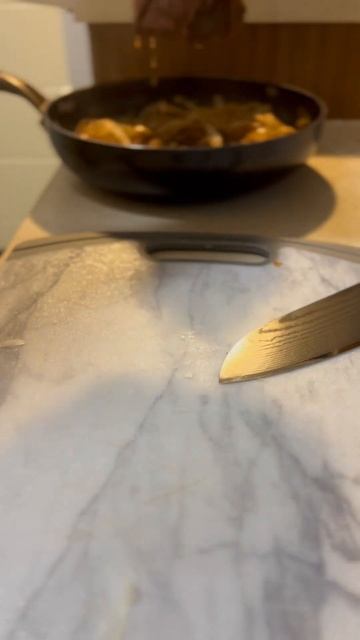 College Student Cooking Series Part 11 - Ginger Shoyu Steak #food смотреть онлайн