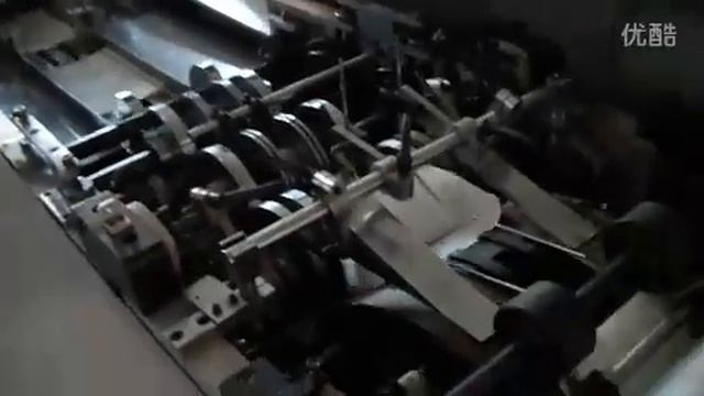 Машина для производства бумажных пакетов ZB960C.flv смотреть онлайн
