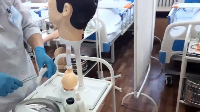 Ауыр халдегі науқастың құлақ күтімі смотреть онлайн