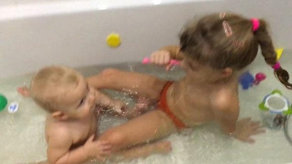 Борьба за зубную щетку The struggle for a toothbrush