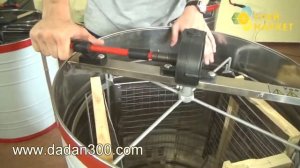 Медогонка 4 х рамочная с ручным приводом нержавеющая.  УлейМаркет