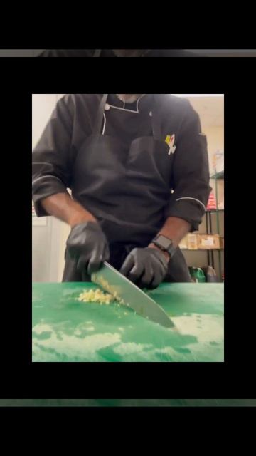 Pineapple and cucumber chow смотреть онлайн