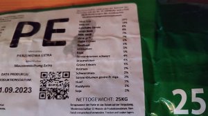 Купил новый корм для голубей, Probiere neues Tauben-Futter aus, My pigeons