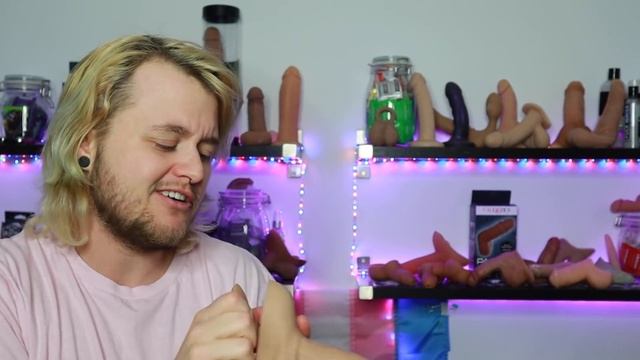 SQUIRTING PEENS | FTM | [CC] смотреть онлайн