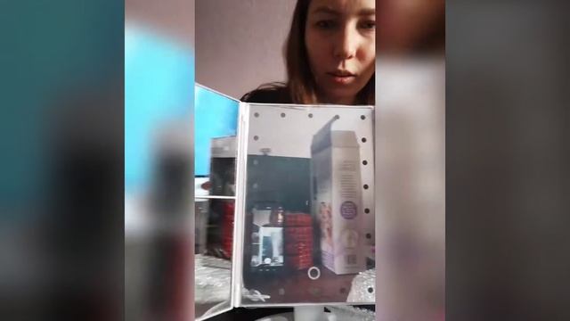 Распаковка зеркала для макияжа Superstar magnifying mirror смотреть онлайн