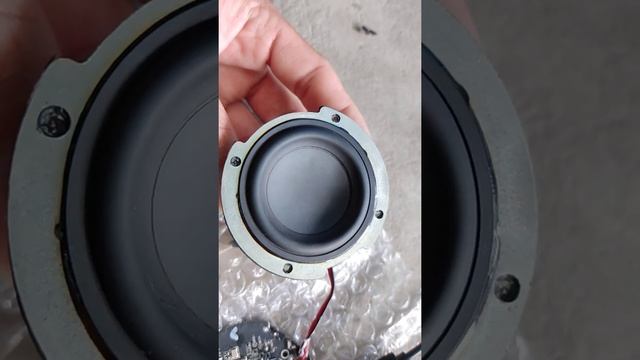 Bass test xiaomi outdoor 360 смотреть онлайн