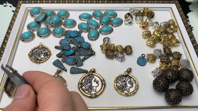Обзор фурнитуры для изготовления украшений Чудесные подвески монетки коннекторы залиты клеем ( смотреть онлайн