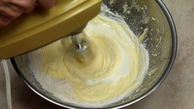 Homemade Lemon or Orange Tea Bread (Med Diet Episode 107) смотреть онлайн