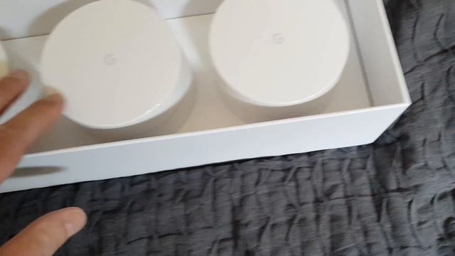 Google WiFi Mesh unboxing - finally I get my hands on them here in Sweden! смотреть онлайн