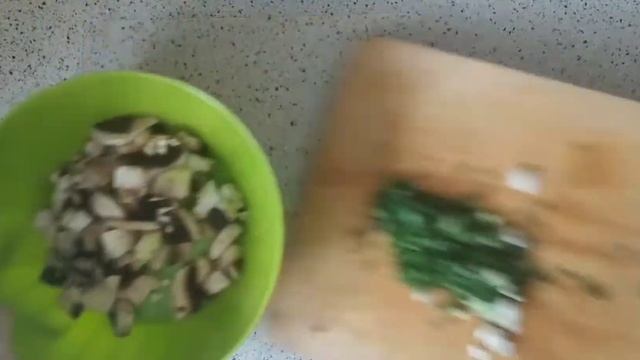 Шаурма из курицы и шампиньонов))) Shawarma of chicken and mushrooms смотреть онлайн