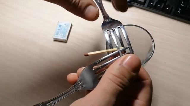 ЗАГАДОЧНЫЙ ЭКСПЕРИМЕНТ 2 ВИЛКИ ,СПИЧКА И СТАКАН