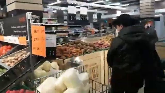 кривой Рог.карантин. беспредел.Ставим торгашей на место. смотреть онлайн