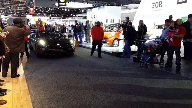 2015 NAIAS Parade in Detroit, MI смотреть онлайн