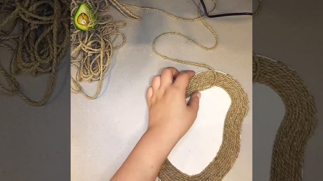 СЕРВИРОВОЧНАЯ САЛФЕТКА ИЗ ДЖУТА смотреть онлайн