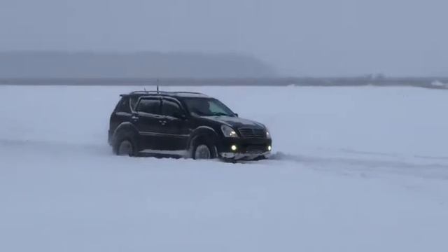 Rexton XVT в поле смотреть онлайн