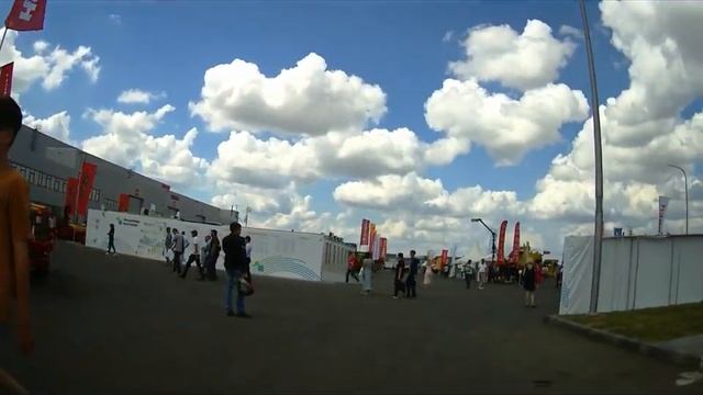 СВОЗИЛИ КИРОВЕЦ К-700А ЛЮКС НА ВЫСТАВКУ АГРОВОЛГА 2021