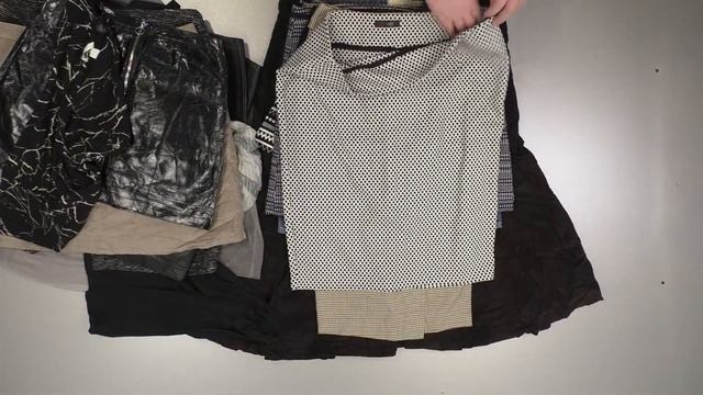 Лот 837 юбки крем (6,5 кг, 26 шт, 8 евро кг)Распаковка / Unpacking смотреть онлайн