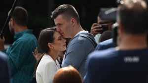 Почему Валерию и Артема Чекалиных оставили под арестом?