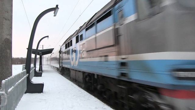 Тепловоз ТЭП70-0236 на о.п. Кулли / TEP70-0236 at Kulli stop смотреть онлайн