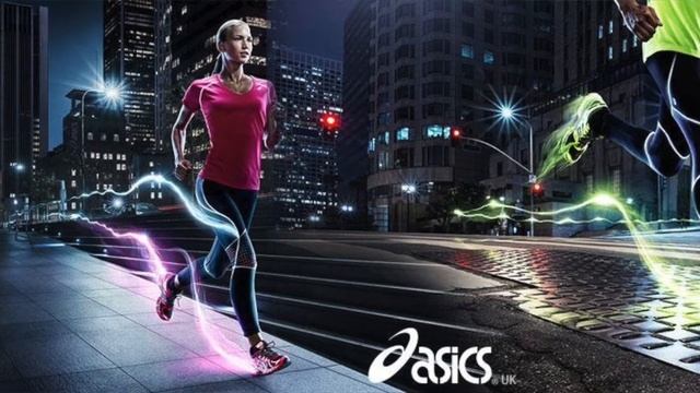 Спортивный костюм Asics для женщин. смотреть онлайн