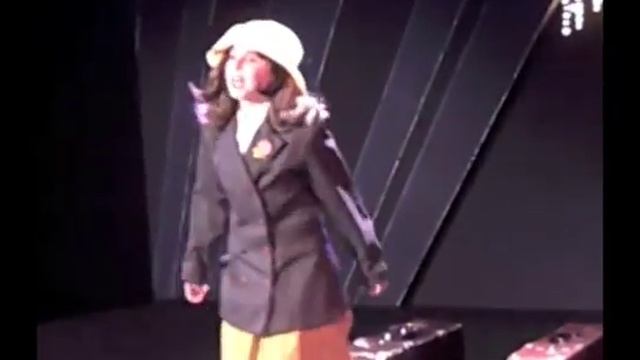 Talia in "Thoroughly Modern Millie" смотреть онлайн