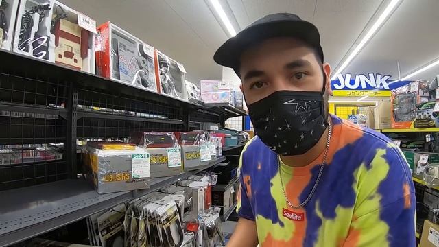 BUSCANDO LA FAMICOM (NINTENDO) EN JAPÓN | PRECIOS EN TIENDAS | VIDEOJUEGOS | NES TOP LOADER смотреть онлайн