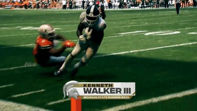 2021 COLLEGE FOOTBALL AWARD SHOW MAXWELL NOMINEE MONTAGE смотреть онлайн