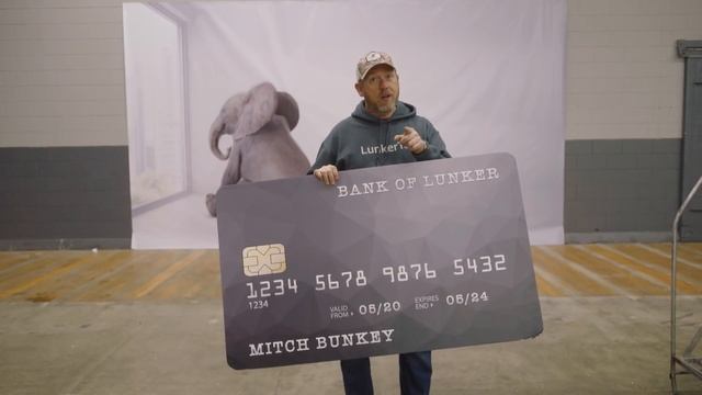 Lunkertext.com - Does a Bear S**t In The Woods? смотреть онлайн