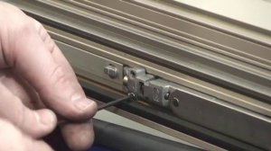 Монтаж фурнитуры ROTO на створку