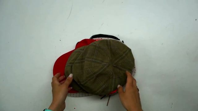 Мешок № 228079. Головные уборы КРЕМ. АВСТРИЯ. Арт 3078. Вес 11,1 кг. Кол-во 165 шт. смотреть онлайн