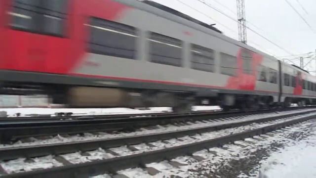 Скоростной поезд "Ласточка" СПБ-МСК смотреть онлайн